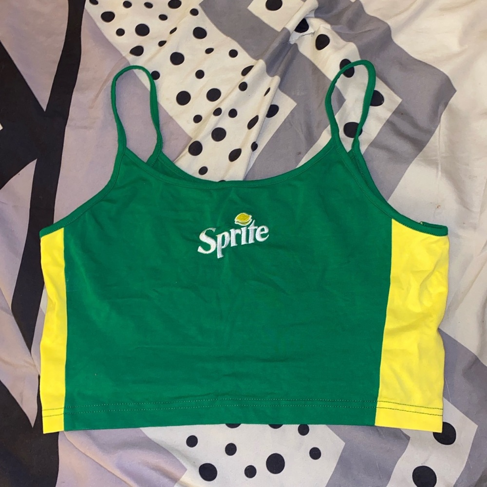 Sprite x forever 21 crop tank top